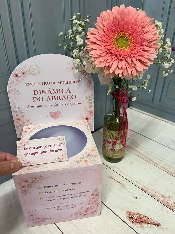 Caixa motivacional Dinâmica do Abraço para encontro de mulheres